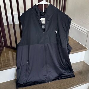 Vuori Black Vest